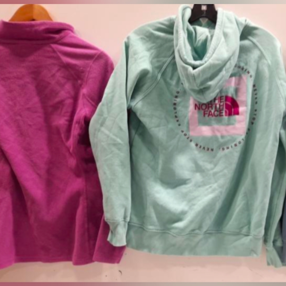 The North Face Women's 2 PCs Value Lot Hoodie, Quarter Zip Sweatshirt Size M - Picture 3 of 6